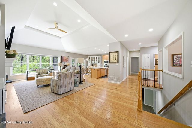 2302 Clemons Way, Louisville, KY 40023