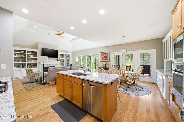2302 Clemons Way, Louisville, KY 40023