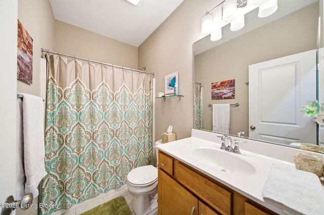 2302 Clemons Way, Louisville, KY 40023