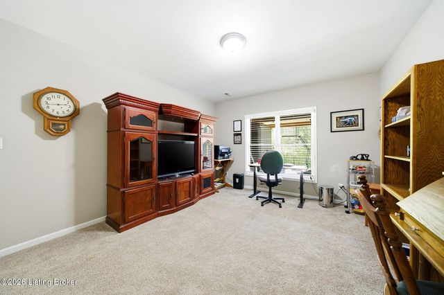 2302 Clemons Way, Louisville, KY 40023