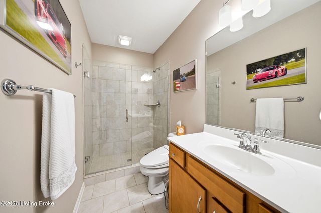 2302 Clemons Way, Louisville, KY 40023