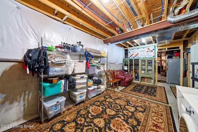 2302 Clemons Way, Louisville, KY 40023