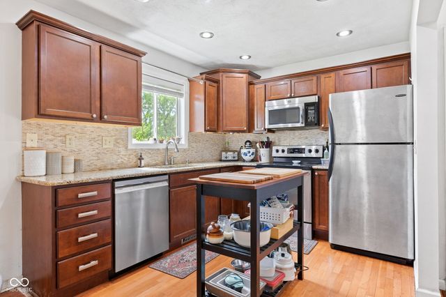 7814 Hampton Place, Fishers, IN 46038