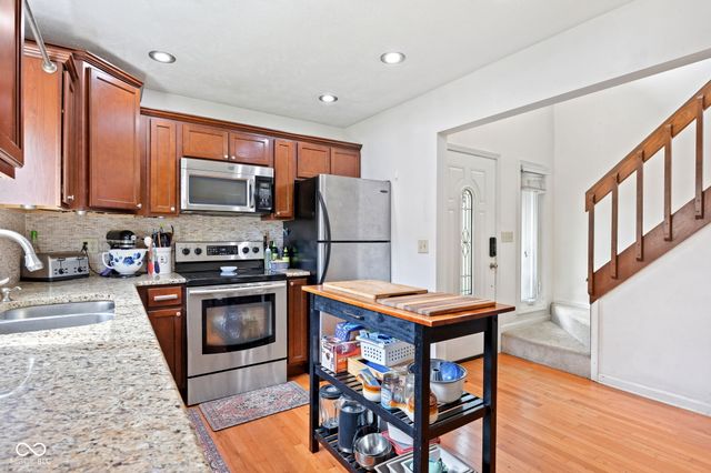 7814 Hampton Place, Fishers, IN 46038