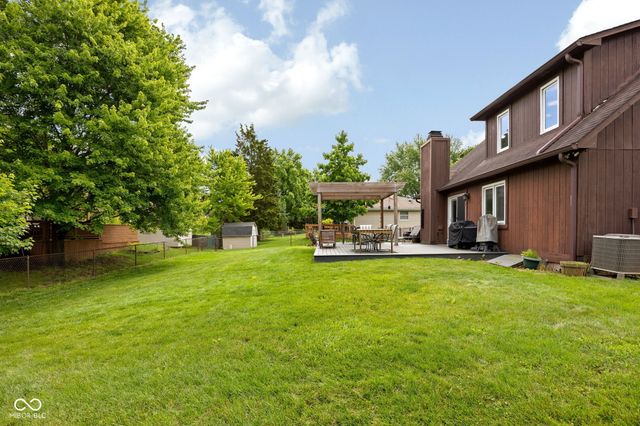 7814 Hampton Place, Fishers, IN 46038