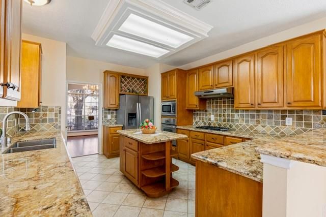 6419 Sutter Park Lane, Houston, TX 77066