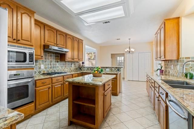 6419 Sutter Park Lane, Houston, TX 77066