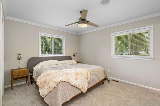 4640 Decatur Avenue N, New Hope, MN 55428