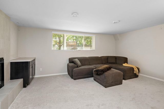 4640 Decatur Avenue N, New Hope, MN 55428