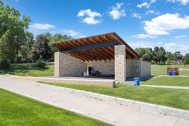 4640 Decatur Avenue N, New Hope, MN 55428