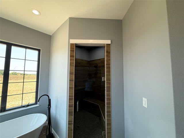 1405 County Road 247, Valley View, TX 76272