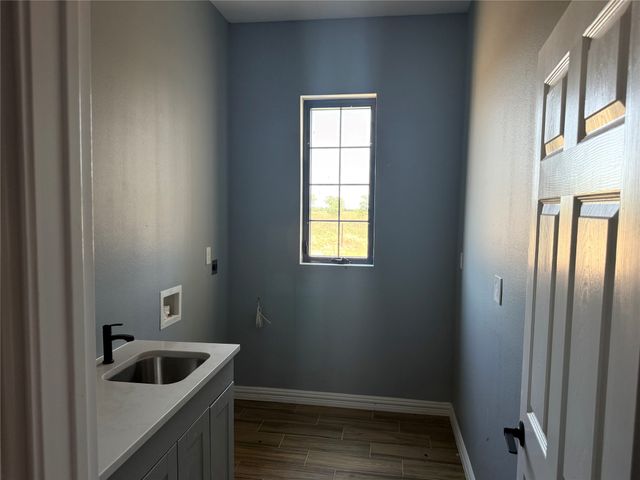 1405 County Road 247, Valley View, TX 76272