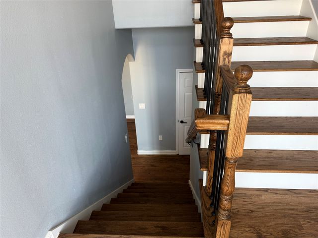 1405 County Road 247, Valley View, TX 76272