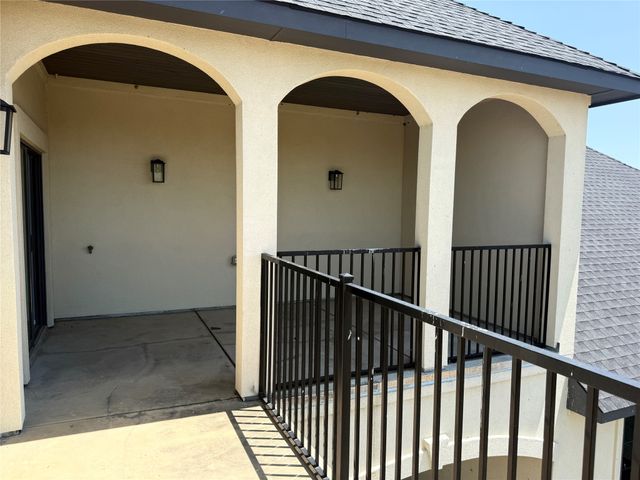 1405 County Road 247, Valley View, TX 76272