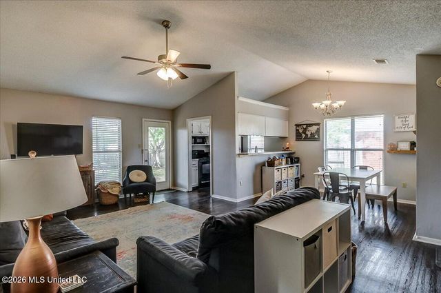 4194 Blackstone Drive, Horn Lake, MS 38637