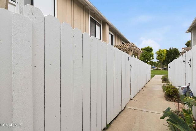 3444 Lockwood Court 18, Simi Valley, CA 93063