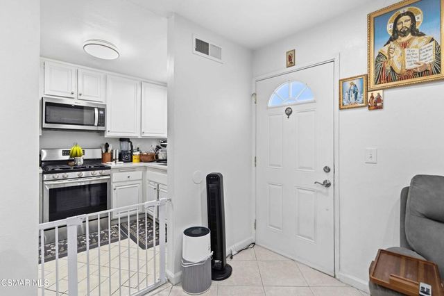 3444 Lockwood Court 18, Simi Valley, CA 93063