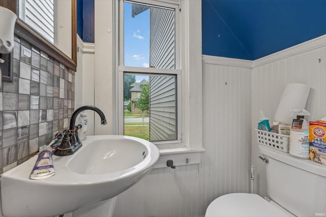 314 Roosevelt Road, Walkerton, IN 46574