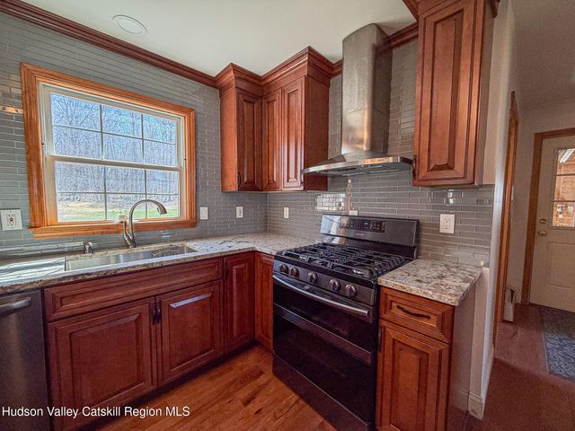 521 Hall Hill Road, Ancram, NY 12502