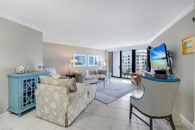260 Seaview CT 407, Marco Island, FL 34145