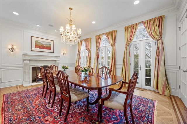 338 Kenilworth Avenue, Kenilworth, IL 60043