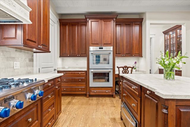 338 Kenilworth Avenue, Kenilworth, IL 60043