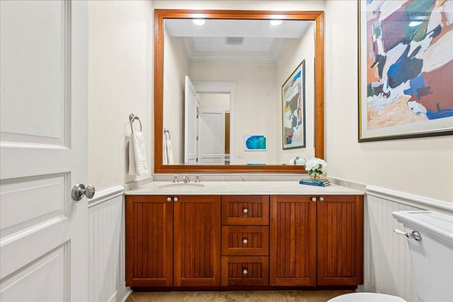 338 Kenilworth Avenue, Kenilworth, IL 60043