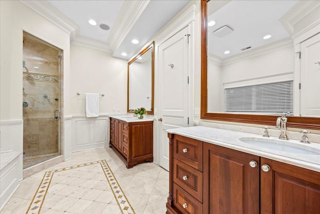 338 Kenilworth Avenue, Kenilworth, IL 60043