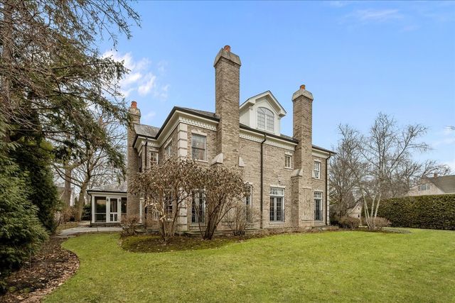 338 Kenilworth Avenue, Kenilworth, IL 60043