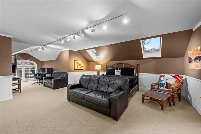 338 Kenilworth Avenue, Kenilworth, IL 60043