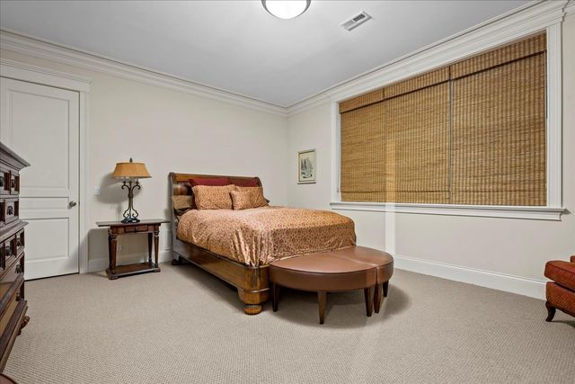 338 Kenilworth Avenue, Kenilworth, IL 60043