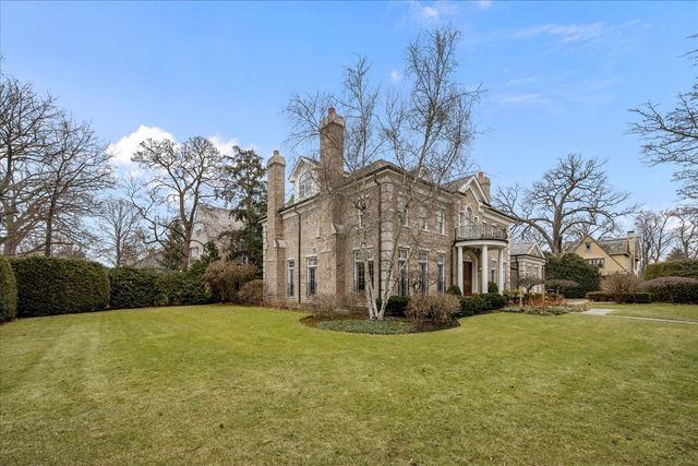 338 Kenilworth Avenue, Kenilworth, IL 60043