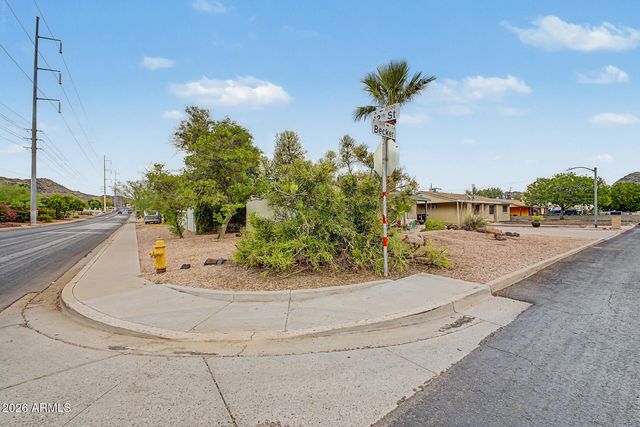 1202 E BECKER Lane, Phoenix, AZ 85020