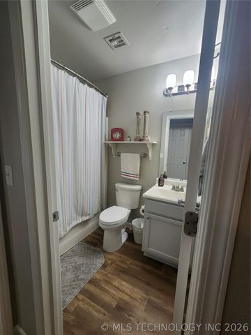 20225 E 42nd Street S, Broken Arrow, OK 74014