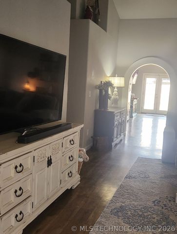 20225 E 42nd Street S, Broken Arrow, OK 74014