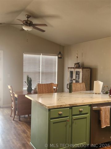 20225 E 42nd Street S, Broken Arrow, OK 74014