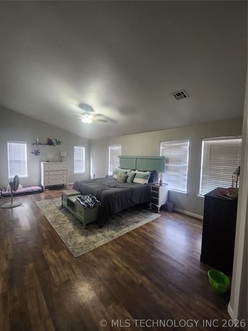 20225 E 42nd Street S, Broken Arrow, OK 74014