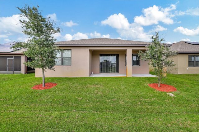 6343 NW Regent Street, Port St. Lucie, FL 34983