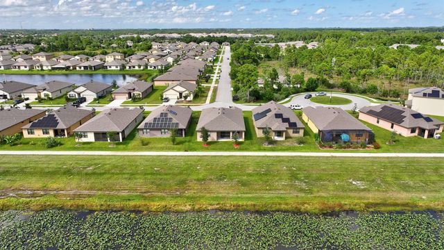6343 NW Regent Street, Port St. Lucie, FL 34983