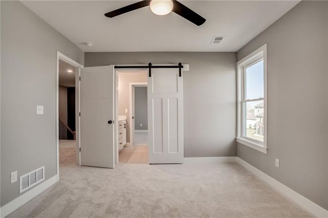520 Skyview Lane, Liberty, MO 64068