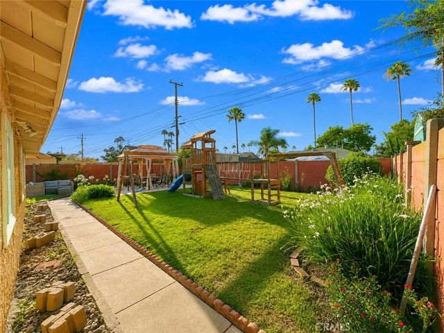 419 E 186th Street, Carson, CA 90746