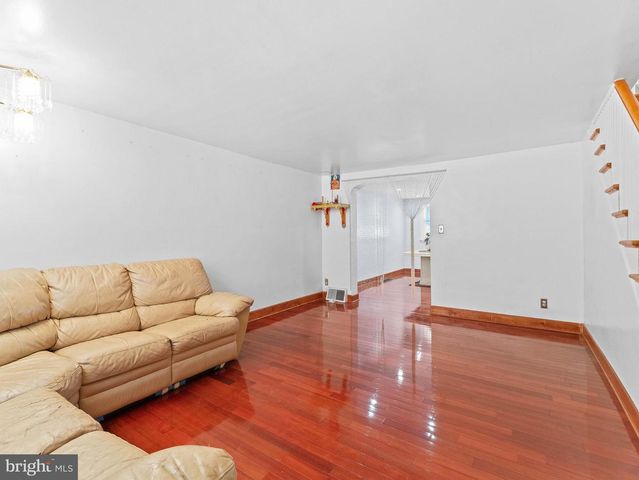 5924 ELLA ST, Philadelphia, PA 19120