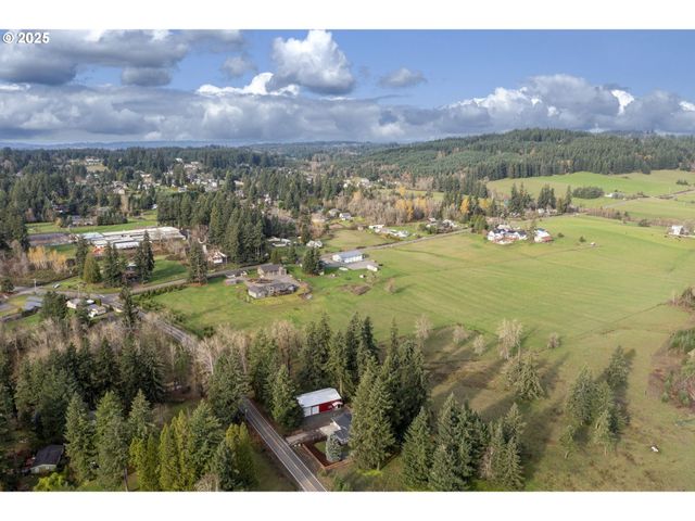 18515 S FISCHERS MILL Rd, Oregon City, OR 97045