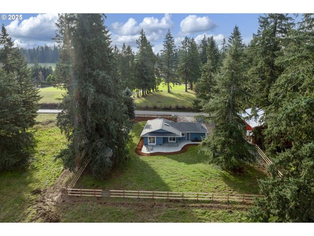 18515 S FISCHERS MILL Rd, Oregon City, OR 97045