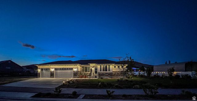 2315 E DUGWAY DR, Eagle Mountain, UT 84005