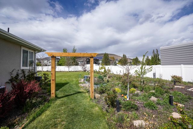 2315 E DUGWAY DR, Eagle Mountain, UT 84005