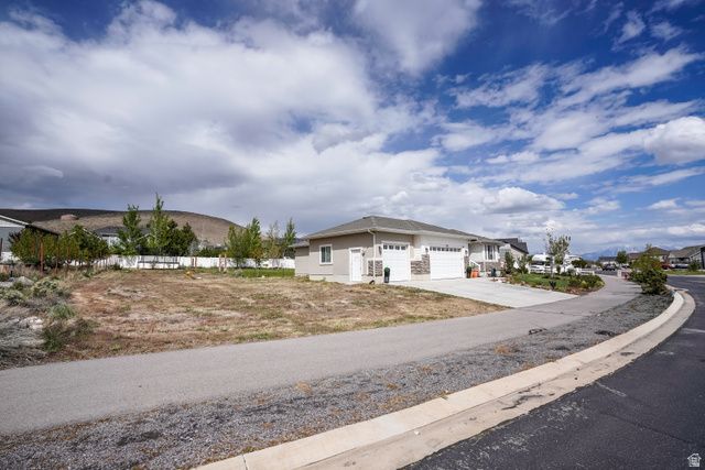 2315 E DUGWAY DR, Eagle Mountain, UT 84005