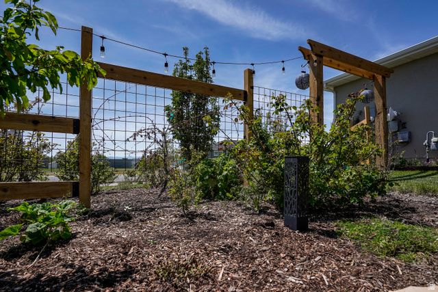 2315 E DUGWAY DR, Eagle Mountain, UT 84005