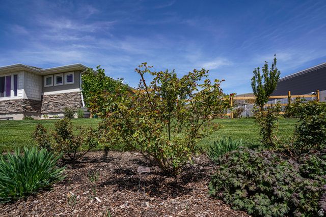2315 E DUGWAY DR, Eagle Mountain, UT 84005