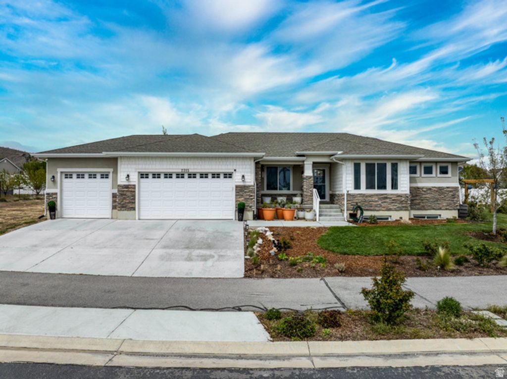 2315 E DUGWAY DR, Eagle Mountain, UT 84005